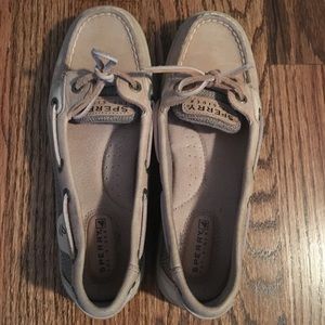 Women Sperry's